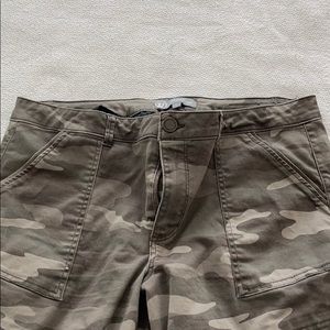 Camp pants